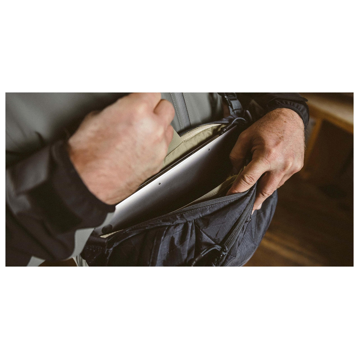 VIKTOS Upscale XL Midsize Concealed Carry Slingbag