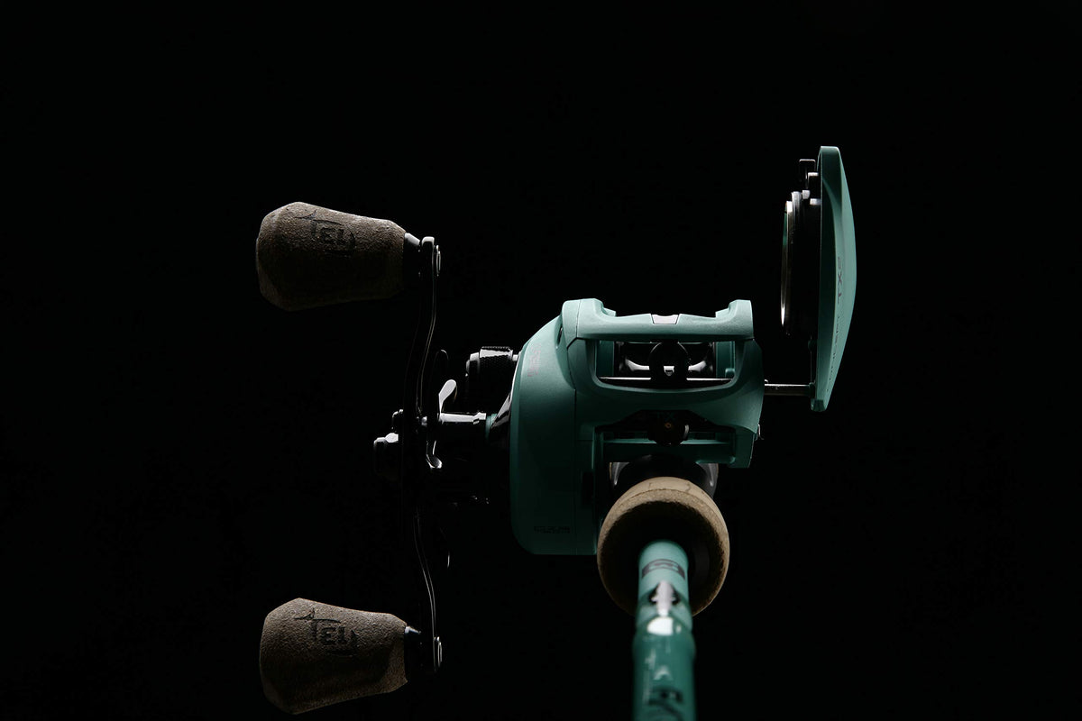 13 FISHING - Concept TX2 Baitcast Reel - 8.3:1 Gear Ratio - Right Hand Retrieve