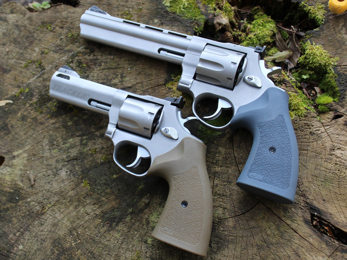 MBT GRIPS/Bold Grip® - Classic - fits All Large Frame Taurus - Medium (44, 608,