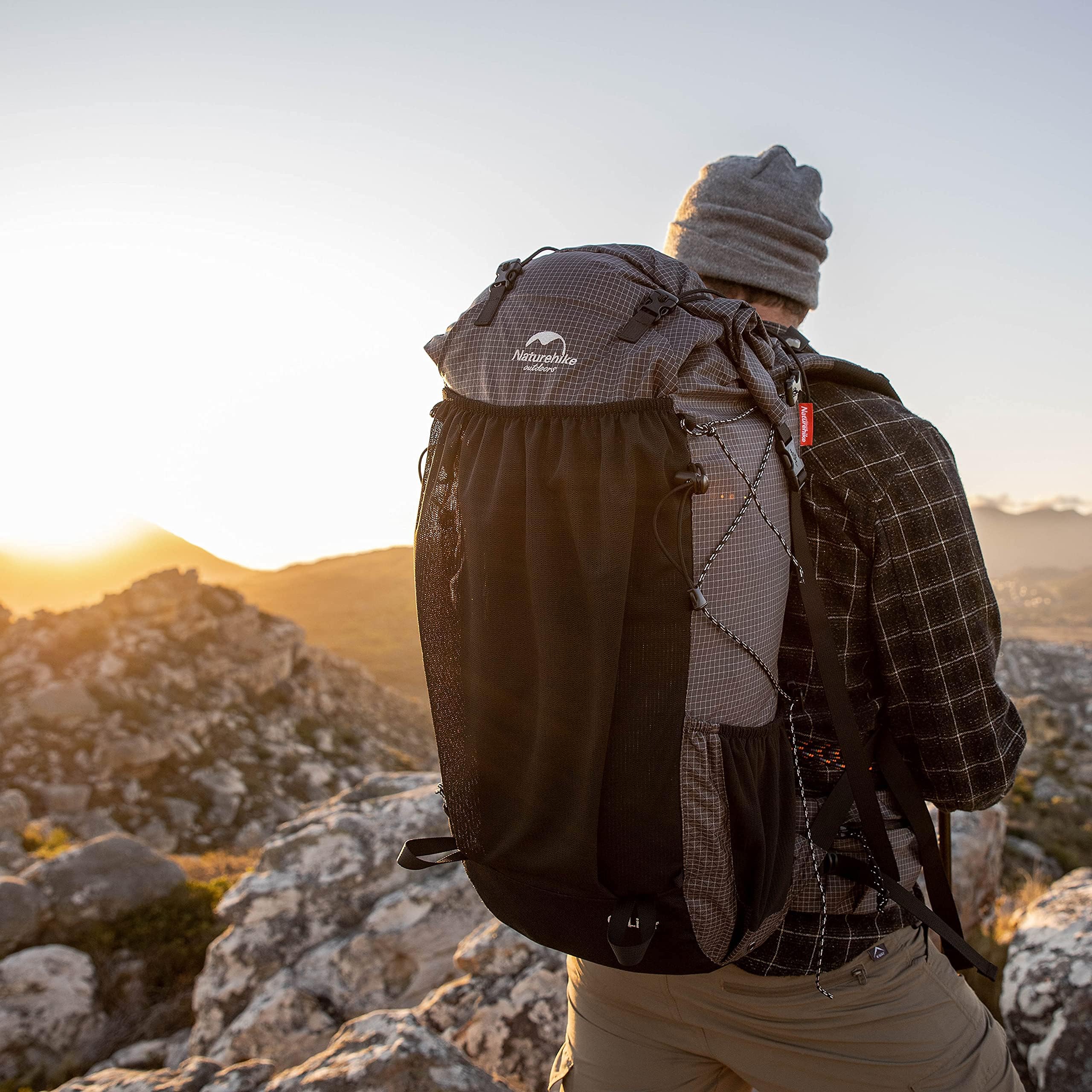 Naturehike Hiking Camping Backpack 45L/65L Lightweight Internal Frame with Rain