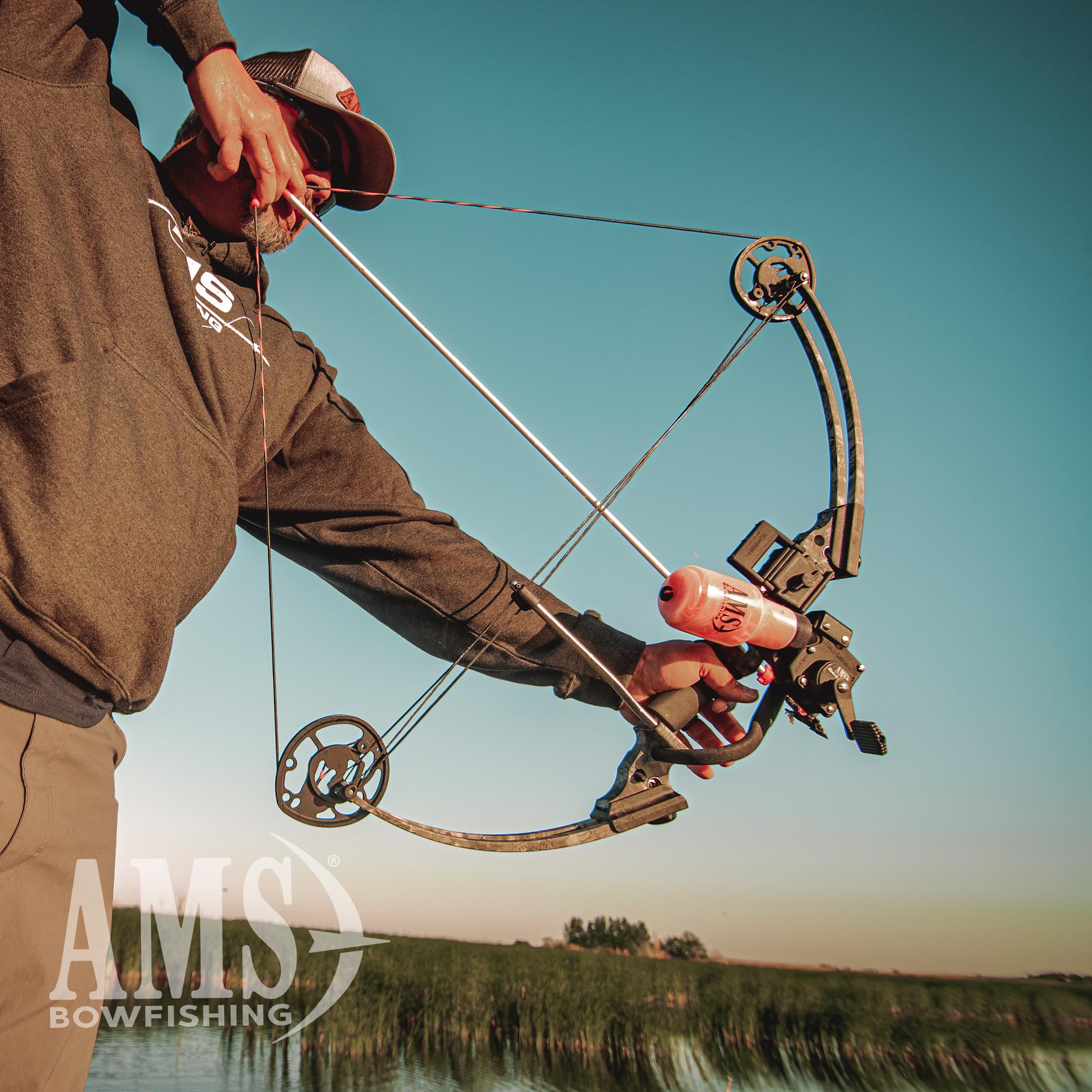 AMS Bowfishing Retriever Pro Reel - Made in The USA (Right)