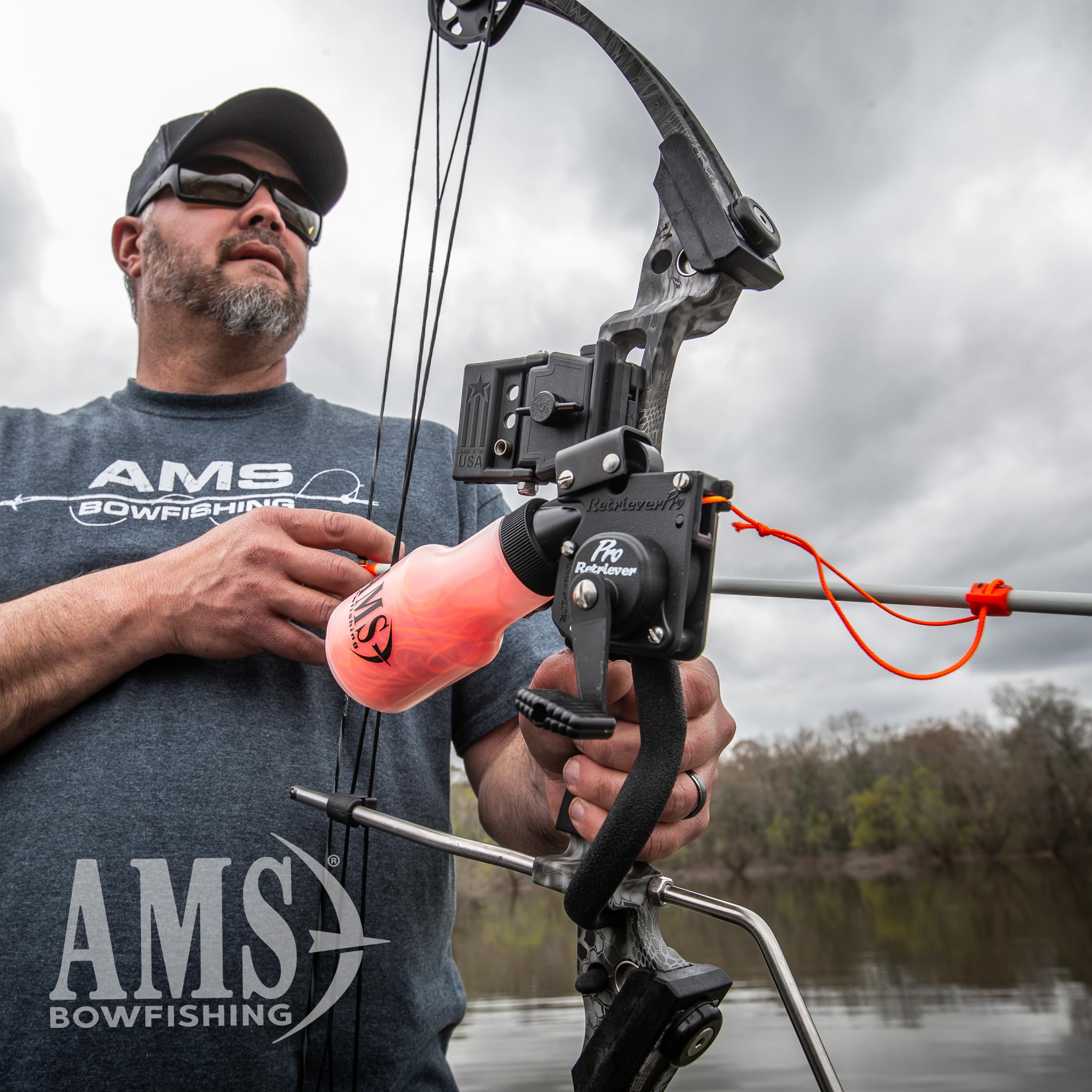 AMS Bowfishing Retriever Pro Reel - Made in The USA (Right)