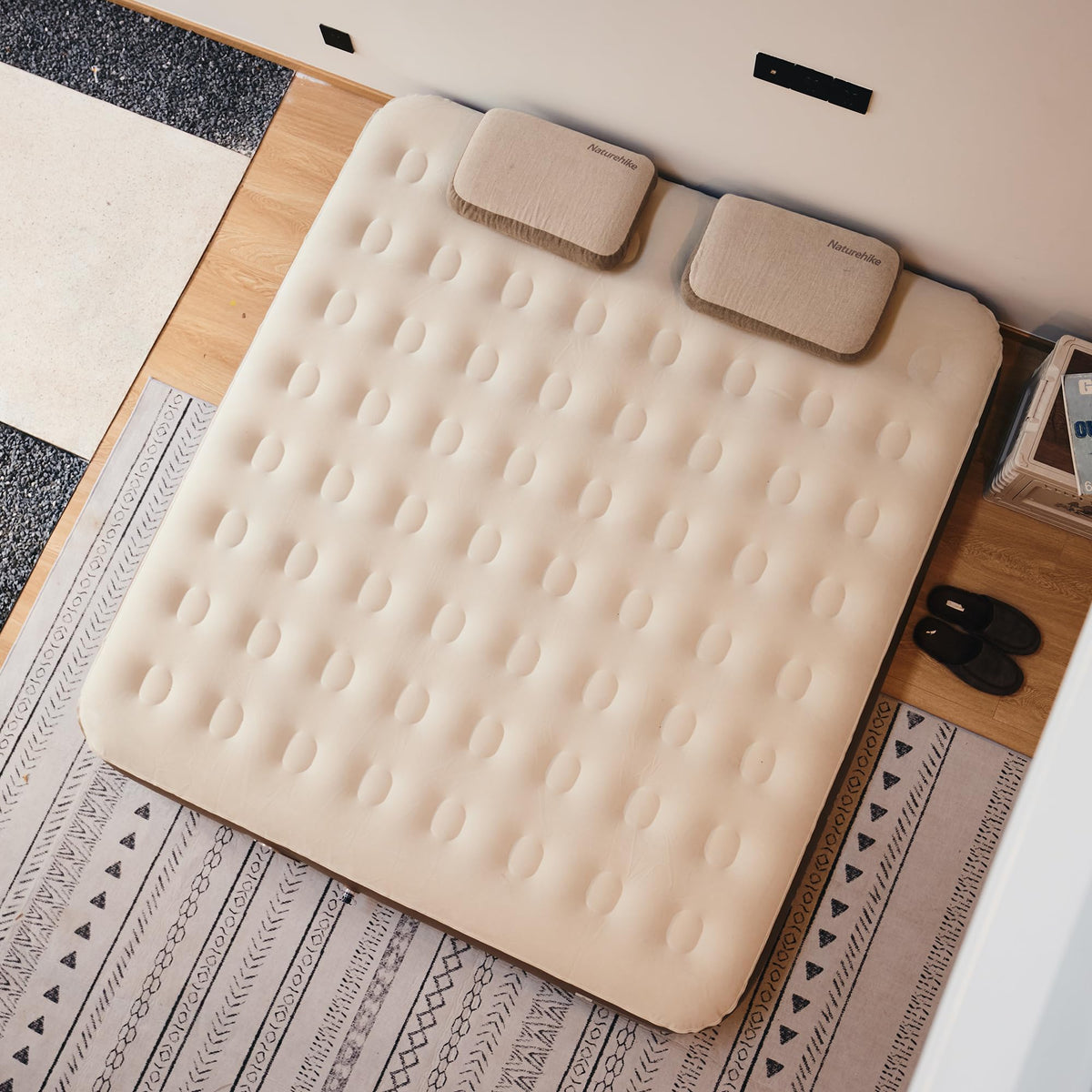 Naturehike Luxury Air Mattress Queen Size with Removable Built-in Electric Pump,