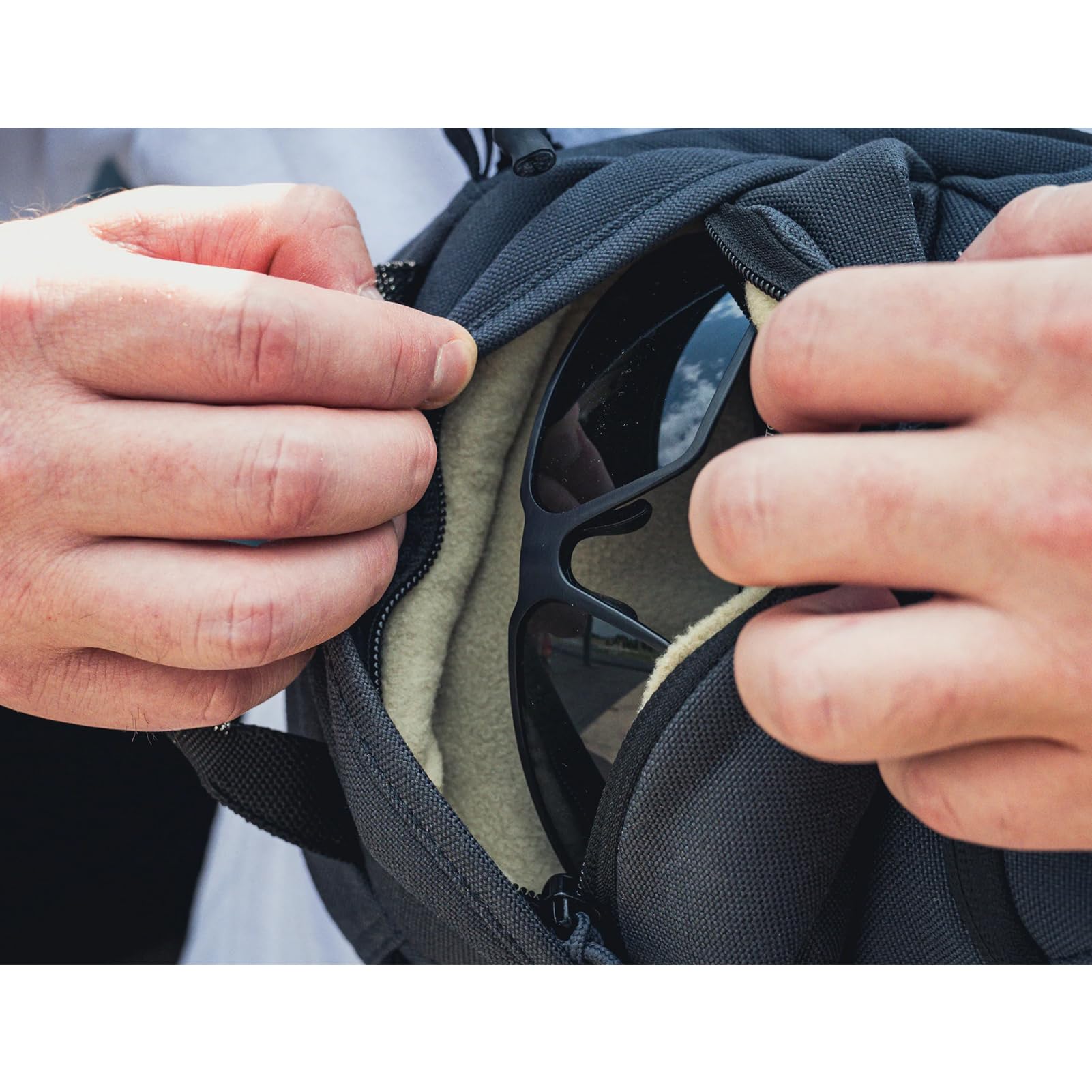 VIKTOS Upscale3 Tactical Slingbag | Durable Water-Resistant