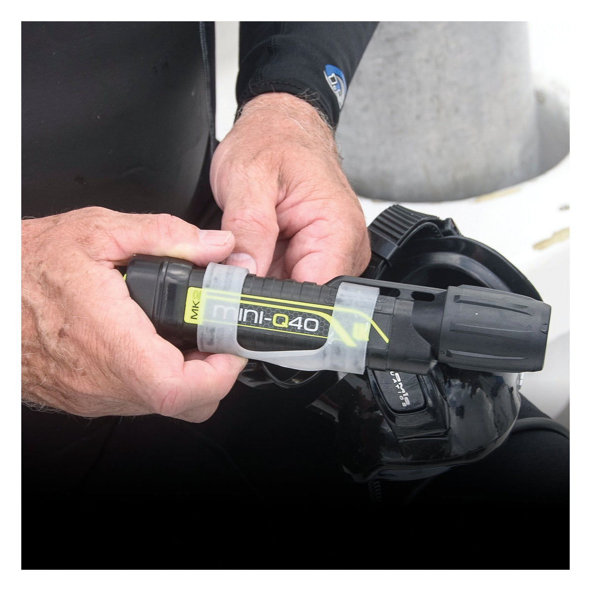 Underwater Kinetics MiniQ40 MK2 250 Lumens Dive Light